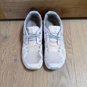 On Running Women's Athletic Shoes - Soft Pink and Light Gray